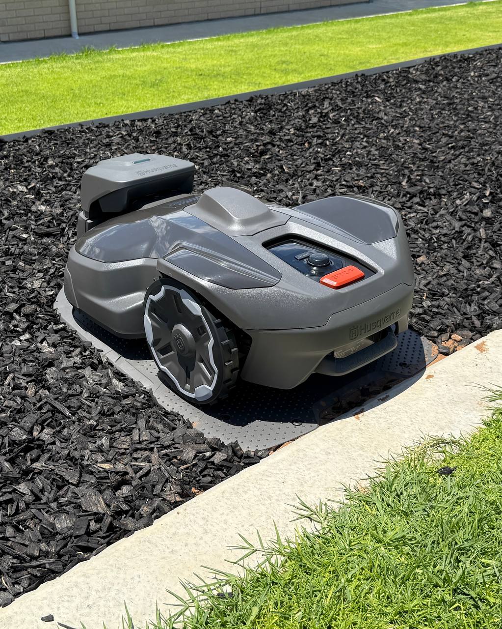 Husqvarna Automower 320 NERA Robotic lawn mower on a grassy area with mulch in Murray Bridge-South Australia