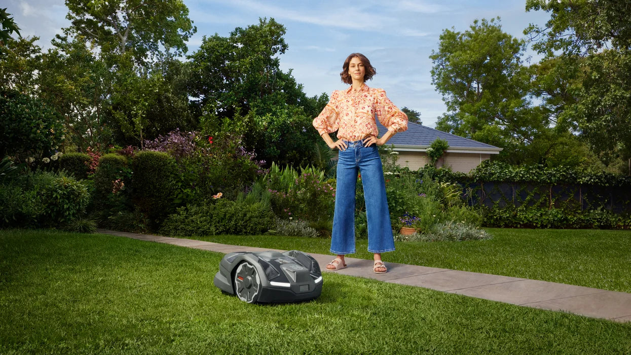 Husqvarna Automower 410XE NERA Robotic Lawn Mower 970654406 Get-It-Right