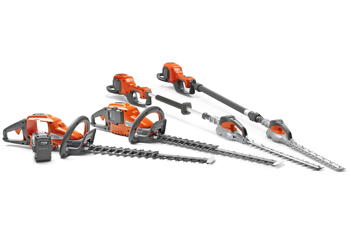 Battery Hedge Trimmer Telescopic 55cm Bar 520iHT4 (Skin Only) Husqvarna 967971203