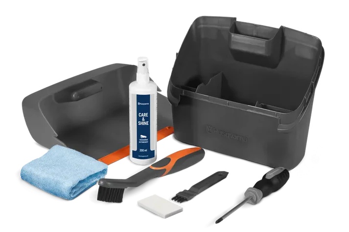 Husqvarna Automower 305 Essentials Bundle