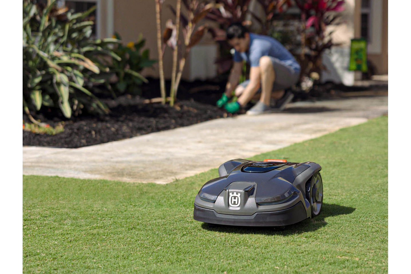 Husqvarna Automower 405X robotic lawn mower 19